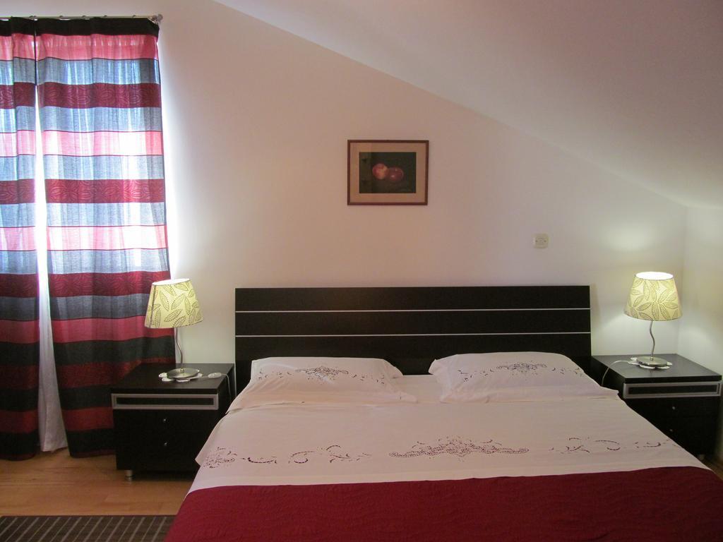 Apartment Danese Promajna Pokój zdjęcie